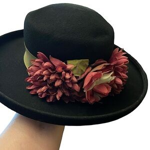 Toucan Vintage Black 100% Wool Boater Hat with Grosgrain Band and Flowers OS